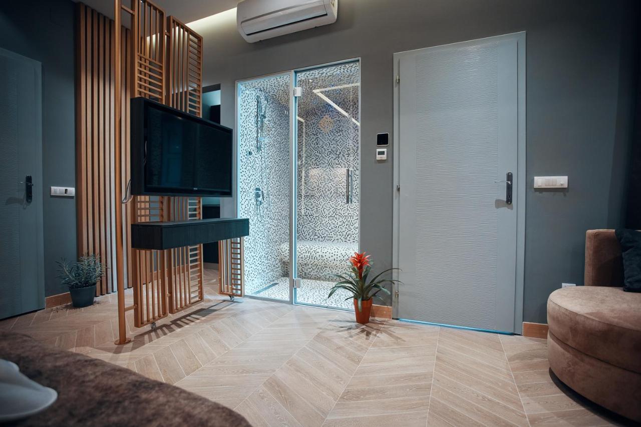 Monza Mirror Apartment Kikinda エクステリア 写真