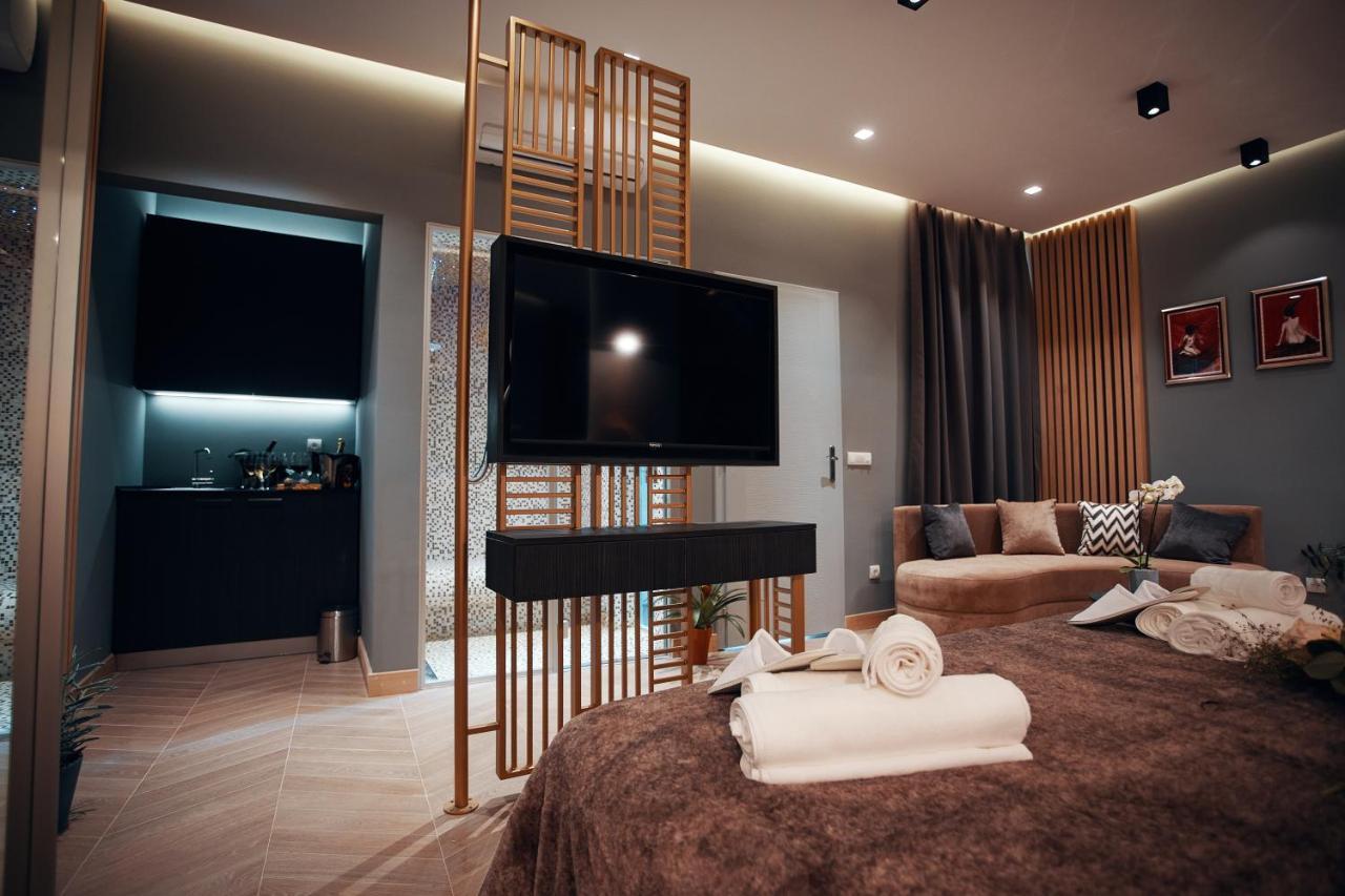 Monza Mirror Apartment Kikinda エクステリア 写真