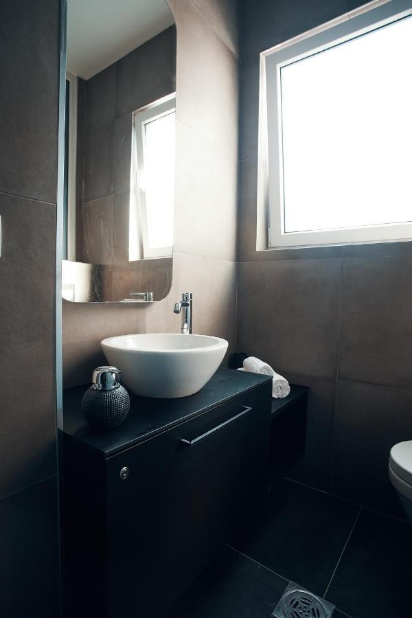 Monza Mirror Apartment Kikinda エクステリア 写真