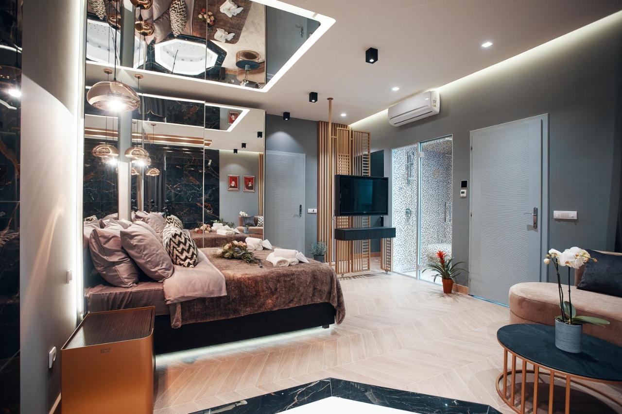 Monza Mirror Apartment Kikinda エクステリア 写真